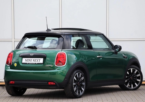 MINI Cooper cena 139900 przebieg: 2250, rok produkcji 2023 z Żukowo małe 277